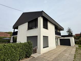 Lichtdurchflutete 3-Zimmer-Wohnung mit großzügigem Gartenanteil im Zentrum von Pasching, 1699.2 €, Immobilien-Wohnungen in 4061 Pasching