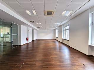 Variable Bürofläche in Bestlage!! - U3 Nähe!! 5.OG!! Raucherbalkon!! Fernwärme, 17606.89 €, Immobilien-Gewerbeobjekte in 1070 Neubau