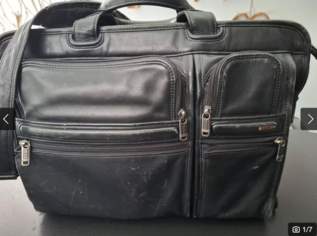TUMI Notebook-/Aktentasche aus echtem Leder, 150 €, Marktplatz-Computer, Handys & Software in 6352 Gemeinde Ellmau