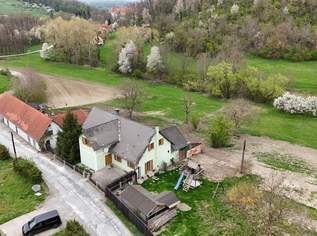 Charmante Landwirtschaft mit Wohnhaus & Nebengebäuden nahe der Südsteirischen Weinstraße, 0 €, Immobilien-Häuser in 8472 Spielfeld