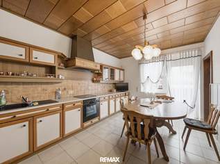 Zukunftssicheres Anlageobjekt: Wohn- und Geschäftshaus mit Entwicklungspotenzial in Korneuburg-Zentrum, 895000 €, Immobilien-Häuser in 2100 Korneuburg