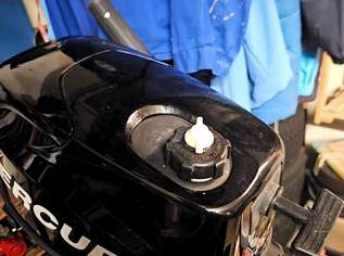 Mercury Ausenborder 6ps mit benzin wanne Mercury Ausenborder 6ps mit benzin wanne