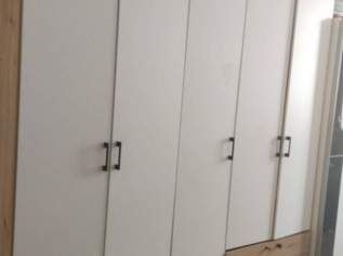 Kleiderschrank , 100 €, Haus, Bau, Garten-Möbel & Sanitär in 1210 Floridsdorf