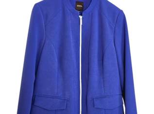 Damen-Set von BONITA - Sakko & Bluse, 30 €, Kleidung & Schmuck-Damenkleidung in 1210 Floridsdorf