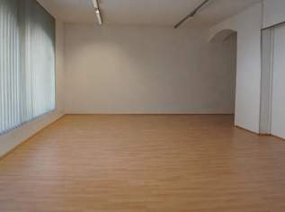 Gut sichtbare Büro- bzw. Geschäftsfläche an der Haller Straße in Innsbruck zu vermieten, 2040 €, Immobilien-Gewerbeobjekte in Tirol Gut sichtbare Büro- bzw. Geschäftsfläche an der Haller Straße in Innsbruck zu vermieten, 2040 €, Immobilien-Gewerbeobjekte in Tirol