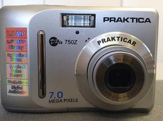 Digitalkamera Marke PRAKTICA Modell DPix 750Z