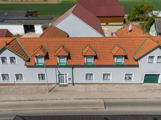 Großzügiges Einfamilien- oder Zweifamilienhaus, das Raum, Ruhe und Wohnqualität vereint., 370000 €, Immobilien-Häuser in 2020 Schöngrabern