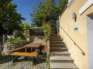 Traumhaftes Einfamilienhaus mit Vinothek im Herzen des Weinviertels, 498000 €, Immobilien-Häuser in 2162 Falkenstein Traumhaftes Einfamilienhaus mit Vinothek im Herzen des Weinviertels, 498000 €, Immobilien-Häuser in 2162 Falkenstein