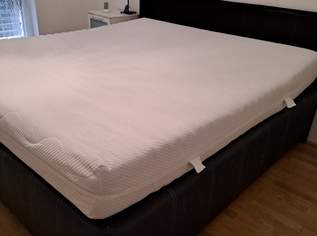Komplett Bett Kunstleder , 250 €, Haus, Bau, Garten-Möbel & Sanitär in 1210 Floridsdorf