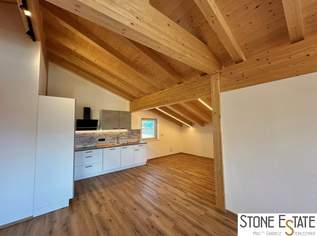 Obermieming - 2-Zimmer-Wohntraum im Dachgeschoss mit Sichtdachstuhl, 1335 €, Immobilien-Wohnungen in 6414 Obermieming