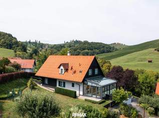 Sie suchen ein stilvolles Zuhause an der Weinstraße mit Fernblick, Wellnessbereich und eigenem Weinkeller? Dann sollten Sie sich diese besondere Immobilie unbedingt ansehen!, 689000 €, Immobilien-Häuser in 8461 Ratsch an der Weinstraße
