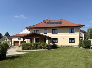 Großzügiges Ein- oder Zweifamilienhaus mit mehreren Nebengebäuden in zentraler Lage, 560000 €, Immobilien-Häuser in 4972 Utzenaich Großzügiges Ein- oder Zweifamilienhaus mit mehreren Nebengebäuden in zentraler Lage, 560000 €, Immobilien-Häuser in 4972 Utzenaich