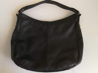 Italienische vielseitige Damenhandtasche / Schultertasche, Echtleder, Neuwertig, 50 €, Kleidung & Schmuck-Taschen & Koffer in 1130 Hietzing Italienische vielseitige Damenhandtasche / Schultertasche, Echtleder, Neuwertig, 50 €, Kleidung & Schmuck-Taschen & Koffer in 1130 Hietzing
