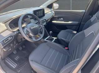 Jogger Expression 7-Sitzer SHZ+PDC+LED TCe 11..., 25339 €, Auto & Fahrrad-Autos in 6844 Gemeinde Altach Jogger Expression 7-Sitzer SHZ+PDC+LED TCe 11..., 25339 €, Auto & Fahrrad-Autos in 6844 Gemeinde Altach