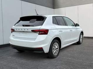 Fabia Selection ACC+SHZ+KAMERA+PDC+LED 1.0 TS..., 26136 €, Auto & Fahrrad-Autos in 6844 Gemeinde Altach