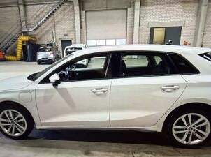 A3 40 TFSI e S line Plugin Sportback, 26990 €, Auto & Fahrrad-Autos in 6116 Gemeinde Weer
