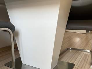 Esstisch mit Glasplatte inkl. 4 Sessel, 200 €, Haus, Bau, Garten-Möbel & Sanitär in 1050 Margareten Esstisch mit Glasplatte inkl. 4 Sessel, 200 €, Haus, Bau, Garten-Möbel & Sanitär in 1050 Margareten