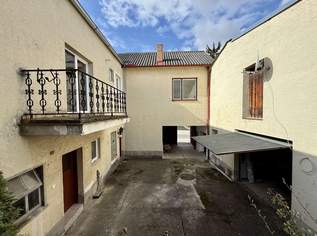 Ihr neues Zuhause nahe Retz – charmantes Einfamilienhaus mit Garten und viel Gestaltungspotenzial, 169000 €, Immobilien-Häuser in 2052 Pernersdorf Ihr neues Zuhause nahe Retz – charmantes Einfamilienhaus mit Garten und viel Gestaltungspotenzial, 169000 €, Immobilien-Häuser in 2052 Pernersdorf