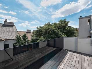Erstbezug mit hofseitigem Balkon! Vollsanierte Jahrhundertwendeliegenschaft mit Luftwärmepumpe, 810000 €, Immobilien-Wohnungen in 1180 Währing