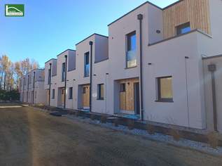 Provisionsfreies Reihenhaus inklusive Photovoltaikanlage & 2 KFZ-Abstellplätzen. - WOHNTRAUM, 506400.75 €, Immobilien-Häuser in 3100 Stattersdorf Provisionsfreies Reihenhaus inklusive Photovoltaikanlage & 2 KFZ-Abstellplätzen. - WOHNTRAUM, 506400.75 €, Immobilien-Häuser in 3100 Stattersdorf