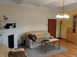 Gemütliches Zweifamilienhaus mit Potenzial in Klagenfurt, 395000 €, Immobilien-Häuser in 9020 