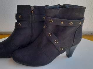 Wenig getragene Lederstiefeletten in Größe 40 Wenig getragene Lederstiefeletten in Größe 40