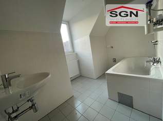 3-Zimmer spezielle Dachgeschoßwohnung, 794.92 €, Immobilien-Wohnungen in 2410 Gemeinde Hainburg an der Donau