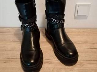 Damen schuhe gr 38 Deichmann schwarz , 20 €, Kleidung & Schmuck-Damenkleidung in 5600 Sankt Johann im Pongau Damen schuhe gr 38 Deichmann schwarz , 20 €, Kleidung & Schmuck-Damenkleidung in 5600 Sankt Johann im Pongau