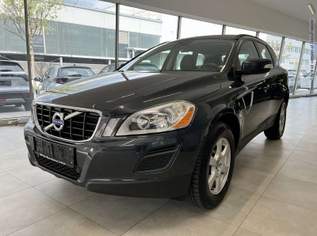 XC60 Kinetic AWD *Top Gepflegt*, 8790 €, Auto & Fahrrad-Autos in 6020 Innsbruck