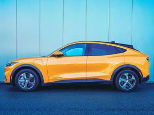 Mustang Mach-E Elektro Extended Range, 29990 €, Auto & Fahrrad-Autos in 5161 Elixhausen