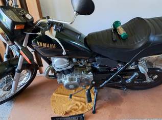 Yamaha SR 125 mit Dokumenten, Broschüren, Betriebsanleitung etc Neues §57 Gutachen, 1450 €, Auto & Fahrrad-Motorräder in 3950 Gemeinde Großdietmanns