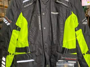 Herren Motorradjacke Marke IXS, 60 €, Kleidung & Schmuck-Herrenkleidung in 6974 Gemeinde Gaißau