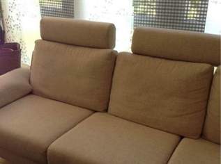 Neuwertige Couch mit Querschläfer und Bettlade, 250 €, Haus, Bau, Garten-Möbel & Sanitär in 3002 Purkersdorf