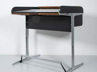 STEHPULT "Aktion Office" Herman Miller mit Stuhl "Perch"