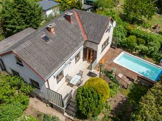 Sanierungsbedürftiges Einfamilienhaus mit 4 Zimmern und Garage in Strasshof, 250000 €, Immobilien-Häuser in 2231 Strasshof an der Nordbahn Sanierungsbedürftiges Einfamilienhaus mit 4 Zimmern und Garage in Strasshof, 250000 €, Immobilien-Häuser in 2231 Strasshof an der Nordbahn