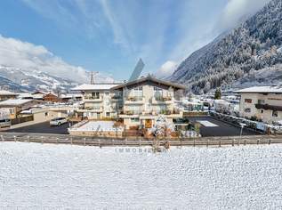 Wohnimmobilie / Apartments mit vielseitigem Potenzial im Zillertal, 269200 €, Immobilien-Wohnungen in 6290 Dorf-Haus