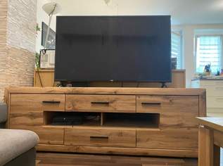 TV-Board / Fernsehmöbel modern aus Holz, 250 €, Haus, Bau, Garten-Möbel & Sanitär in 2721 Gemeinde Bad Fischau-Brunn