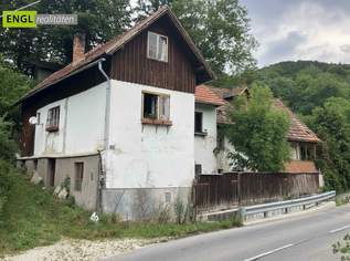 7,6 % Rendite – vermietete Doppelhaushälfte mit zusätzlicher Wohneinheit zur Renovierung und Selbstnutzung., 97000 €, Immobilien-Häuser in 2832 Thernberg
