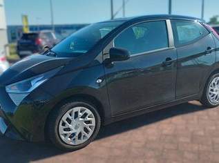 AYGO 1,0 *X-Play*, 9990 €, Auto & Fahrrad-Autos in Niederösterreich AYGO 1,0 *X-Play*, 9990 €, Auto & Fahrrad-Autos in Niederösterreich