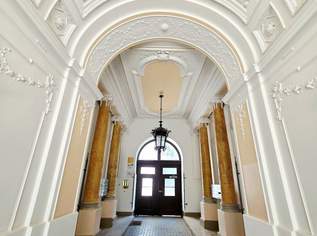 Altbauflair in 1090 Wien mit viel Platz! 5 Zimmer + Stuck + Flügeltüren + Traumhaftes Altbauhaus + Hohe Räume + Tolle Lage beim Liechtensteinpark + Beste Infrastruktur!, 2701.25 €, Immobilien-Wohnungen in 1090 Alsergrund
