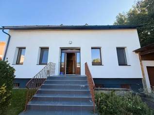 Saniertes Wohnhaus in Ruhelage, zwischen Landstraße und Hollitzer Allee, 299000 €, Immobilien-Häuser in 2410 Gemeinde Hainburg an der Donau