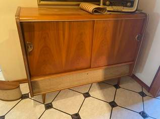 Musikschrank , 200 €, Marktplatz-Antiquitäten, Sammlerobjekte & Kunst in 5165 Berndorf bei Salzburg Musikschrank , 200 €, Marktplatz-Antiquitäten, Sammlerobjekte & Kunst in 5165 Berndorf bei Salzburg