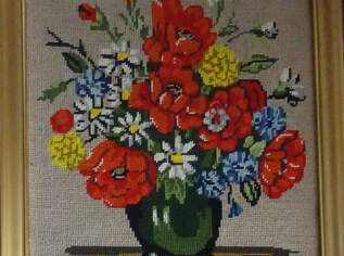 Gobelin – handgemacht – Bild gerahmt - Blumenvase Hochformat - ca. 41 cm x 47 cm, 25 €, Haus, Bau, Garten-Geschirr & Deko in 2340 Gemeinde Mödling Gobelin – handgemacht – Bild gerahmt - Blumenvase Hochformat - ca. 41 cm x 47 cm, 25 €, Haus, Bau, Garten-Geschirr & Deko in 2340 Gemeinde Mödling