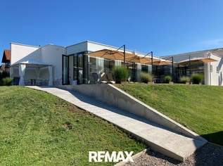 Großzügiges saniertes Ferienhaus- z.b. Airbnb mit 8 Zimmern und Garage in Ottendorf im Vulkanland, Steiermark! Top Einnahmequelle!, 350000 €, Immobilien-Häuser in 8312 Ottendorf an der Rittschein