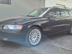 V70 T5 Momentum, 17900 €, Auto & Fahrrad-Autos in 7212 Forchtenstein