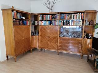 Antikes Wohnzimmer, komplette Küche, div. Möbelstücke