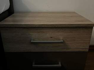 Nachtkästchen, 40 €, Haus, Bau, Garten-Möbel & Sanitär in 3500 Krems an der Donau Nachtkästchen, 40 €, Haus, Bau, Garten-Möbel & Sanitär in 3500 Krems an der Donau