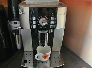  DeLonghi Kaffeemaschine, 200 €, Haus, Bau, Garten-Möbel & Sanitär in 1230 Liesing