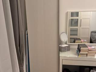IKEA PAX Schrank in weiß glänzend