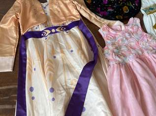 Verkleidungen und schöne Kleider, 20 €, Kindersachen-Feste & Feiern in 1090 Alsergrund
